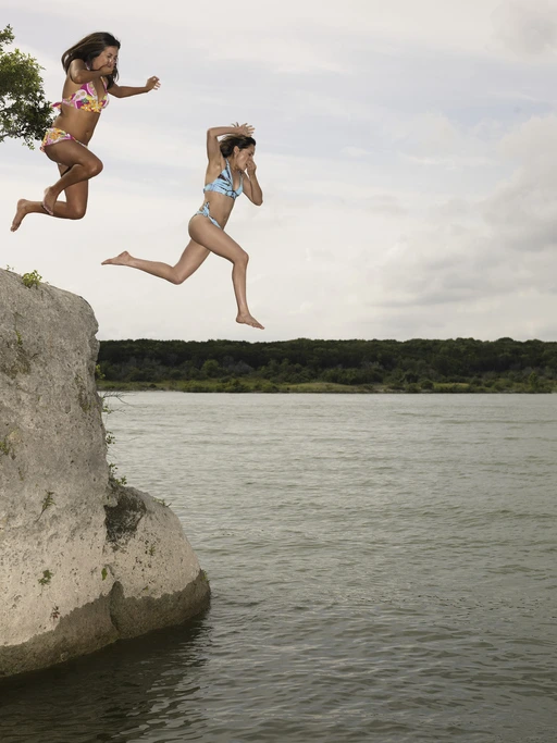 kids swimming in Texas lake